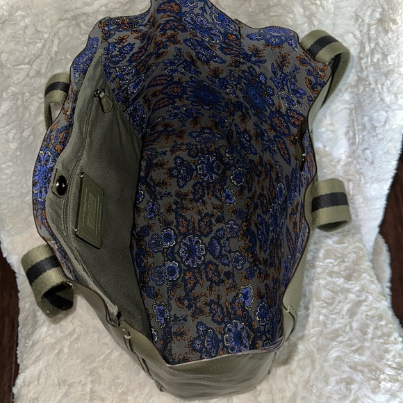 Coach Olive Green Leather Tote Bag with Floral Lining - Picture 5 of 7